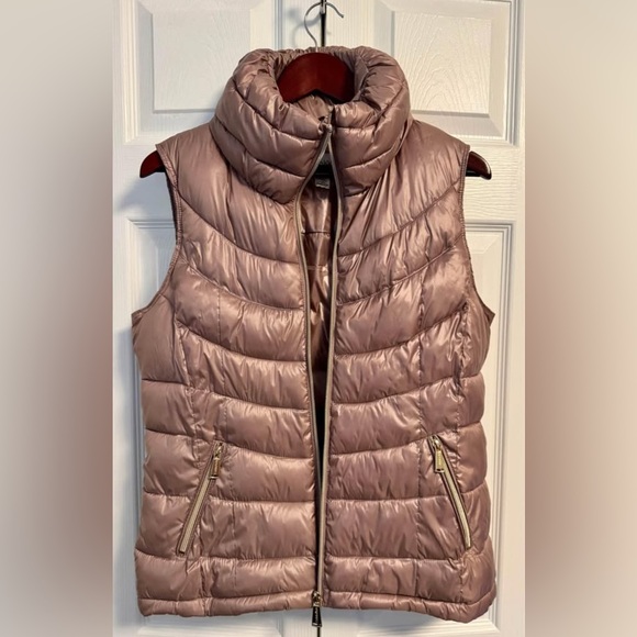 Rose gold Calvin Klein puffer vest women’s m - Picture 1 of 2
